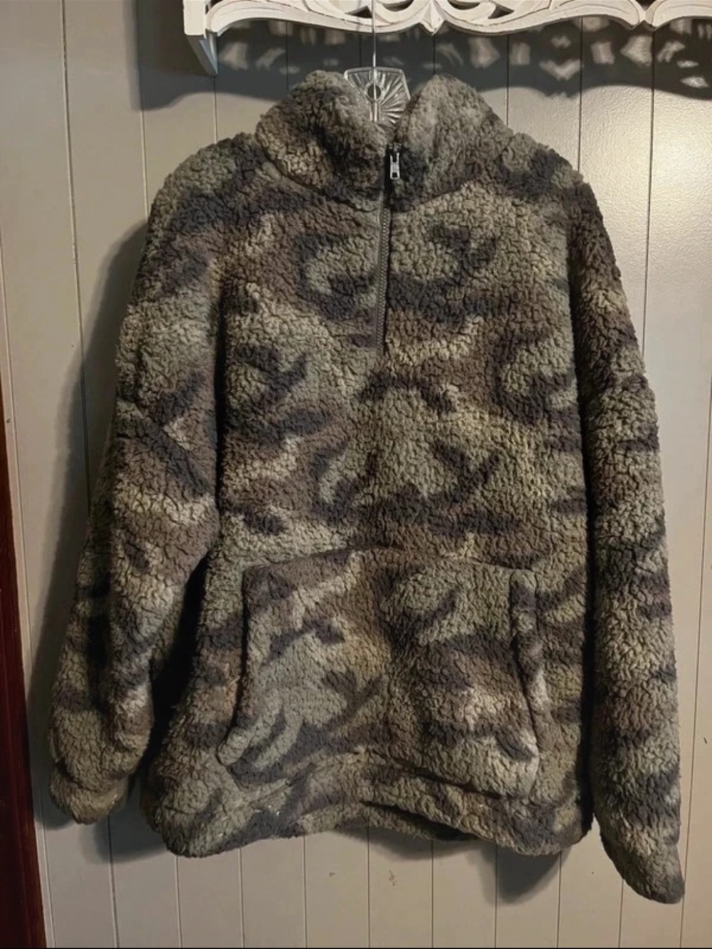 American Eagle Camoflauge Cozy Sherpa Quarter Zip Pullover